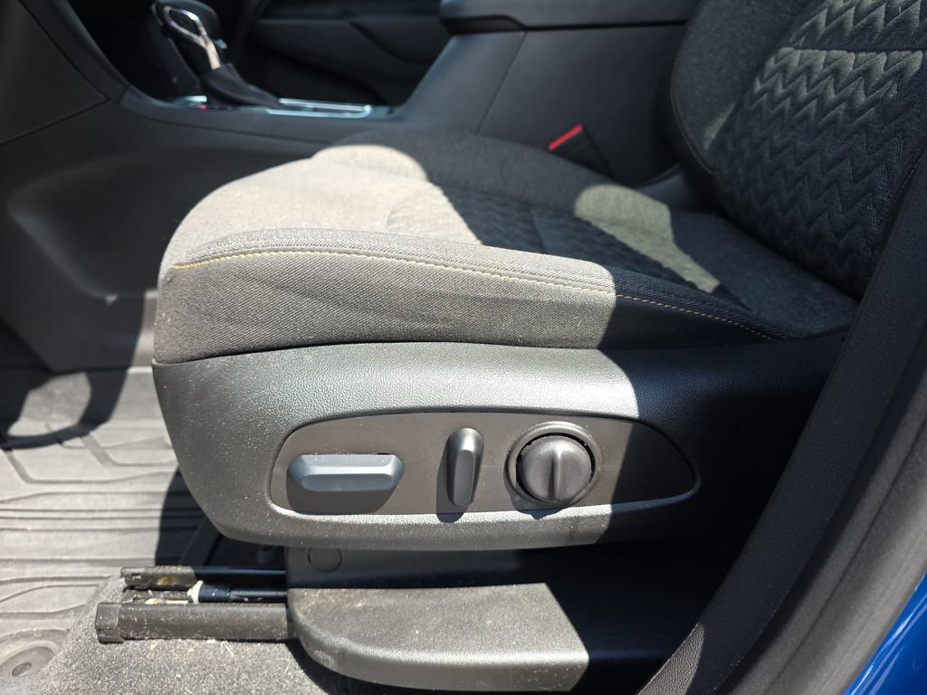 Certified 2024 Chevrolet Equinox LT FWD image 33