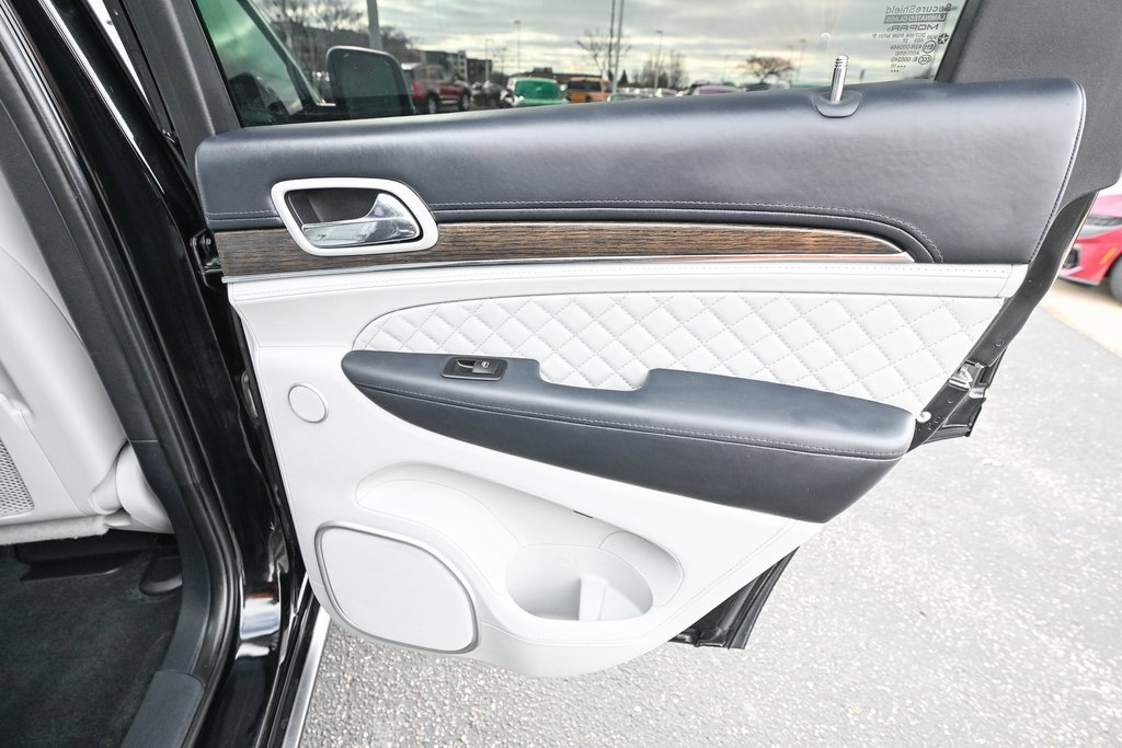 Used 2018 Jeep Grand Cherokee Summit image 29