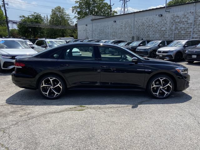 Used 2021 Volkswagen Passat 2.0T R-Line FWD image 5
