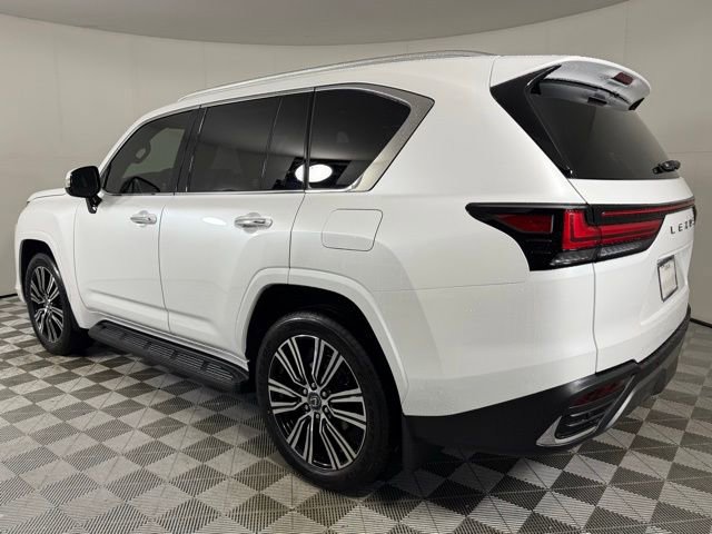 New 2025 Lexus LX 600 4WD w/ Luxury Package image 4