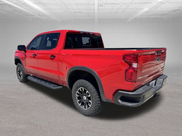 Used 2024 Chevrolet Silverado 1500 ZR2 w/ Technology Package AWD/4WD image 3