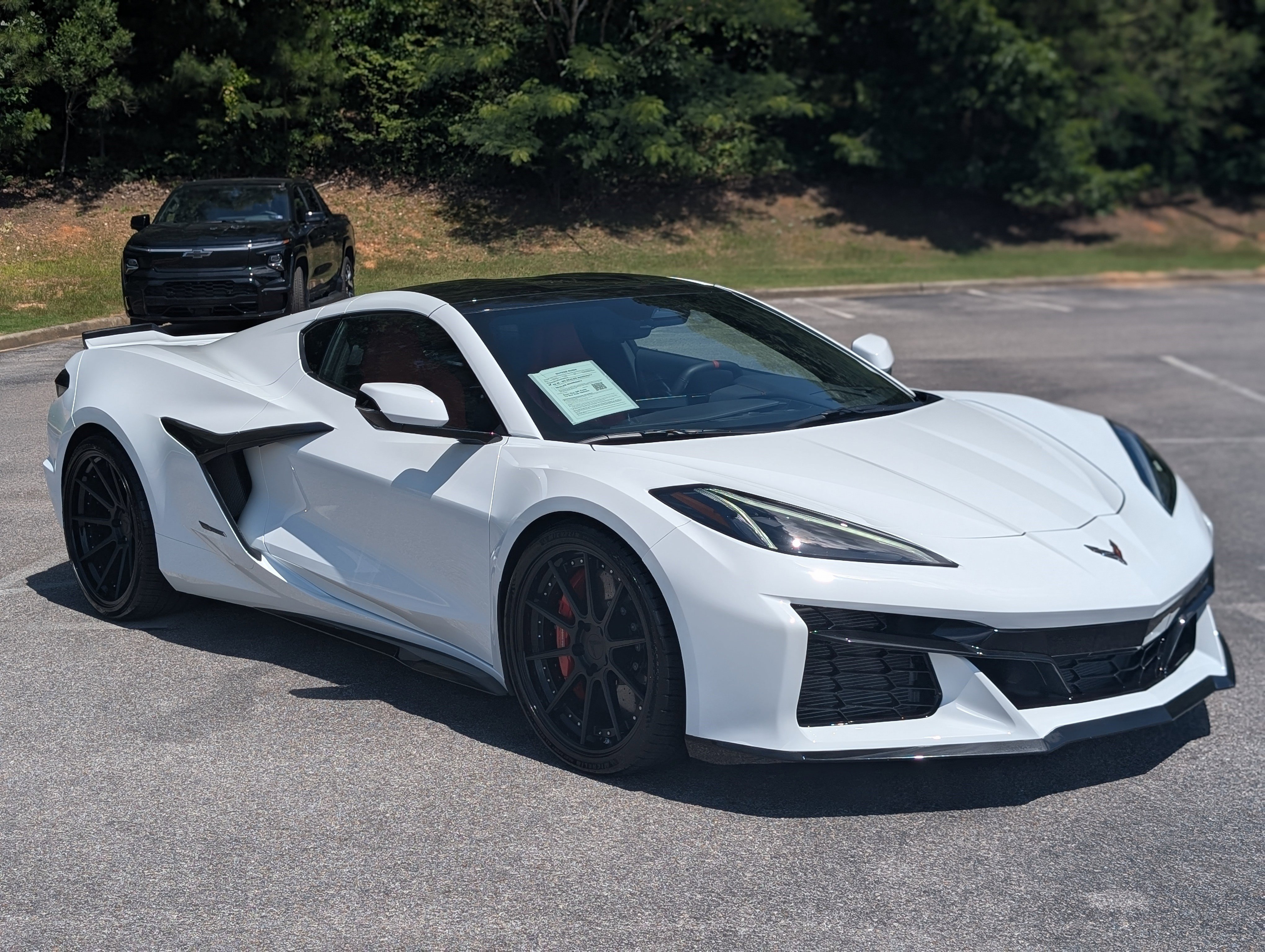 Used 2025 Chevrolet Corvette E-Ray AWD/4WD image 11