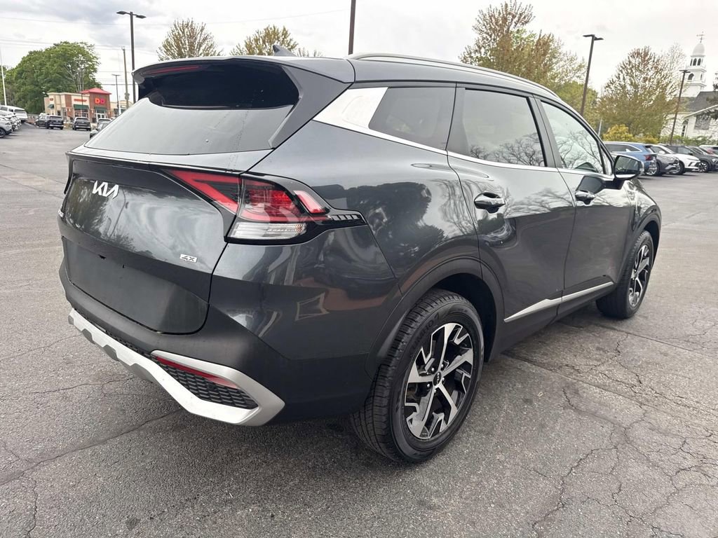 Used 2023 Kia Sportage EX AWD/4WD image 8