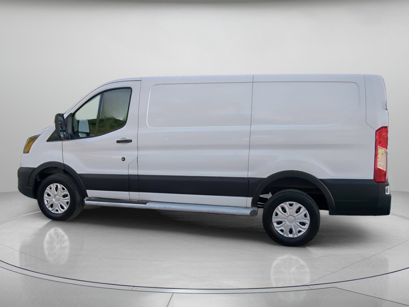 Certified 2025 Ford Transit 250 Low Roof w/ Exterior Upgrade Package RWD image 15