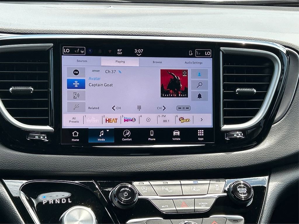 New 2025 Chrysler Voyager LX image 19