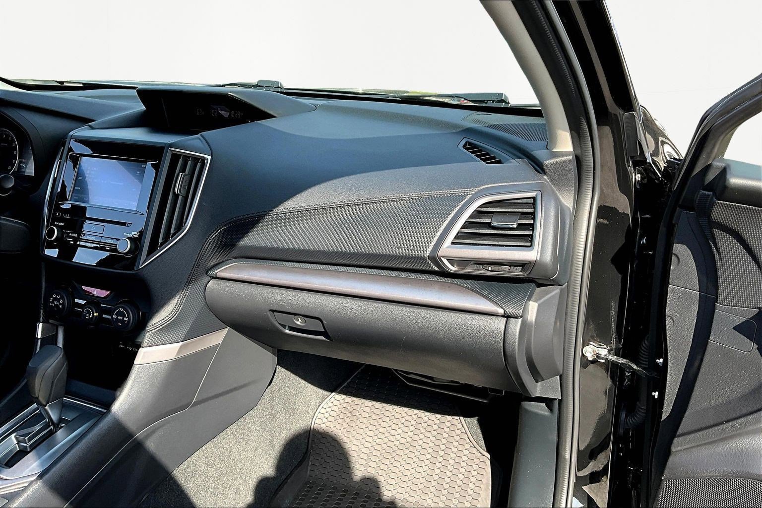 Used 2023 Subaru Forester Premium image 26