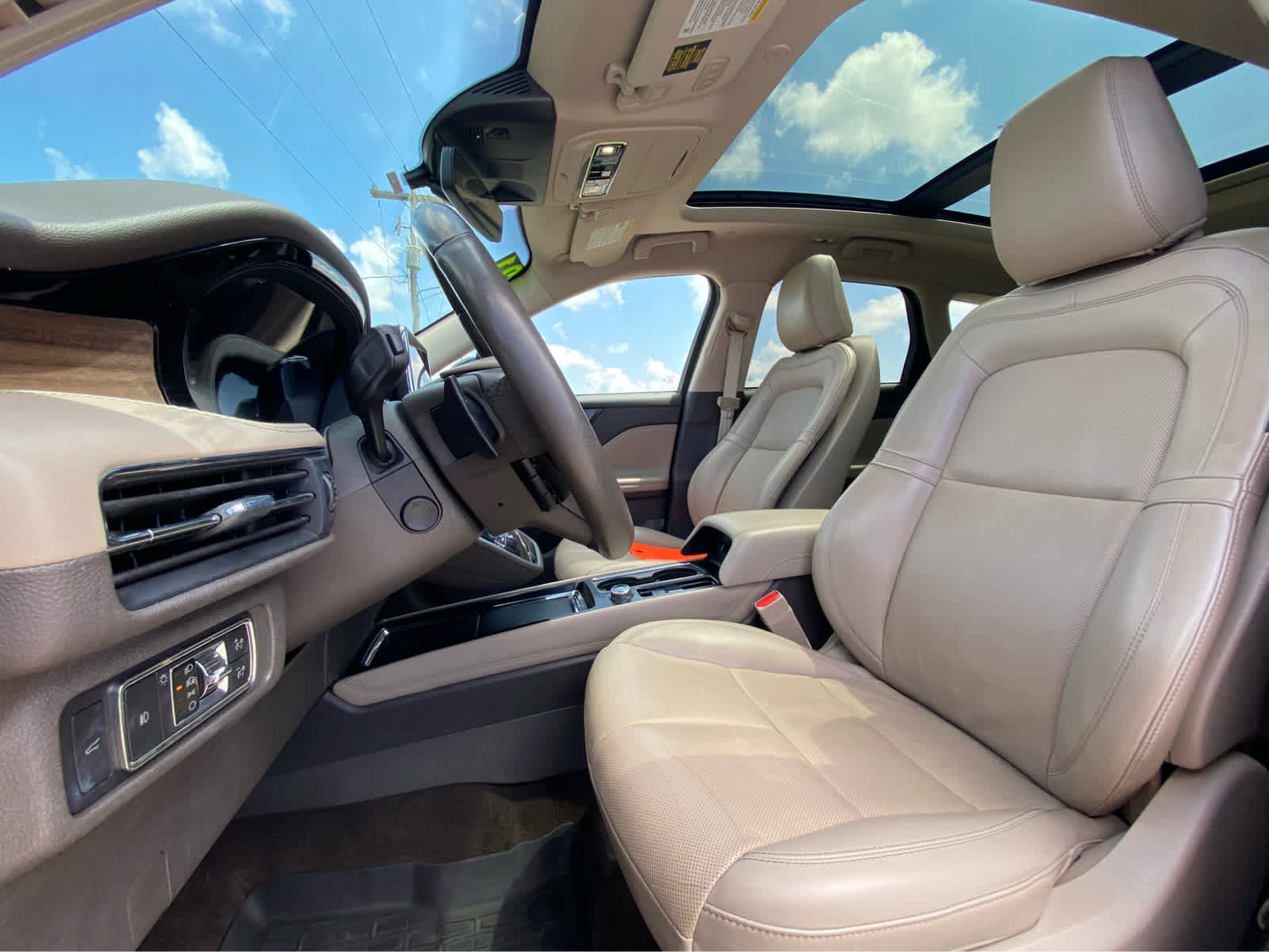 Used 2021 Lincoln Corsair Reserve w/ Equipment Group 201A AWD/4WD image 20