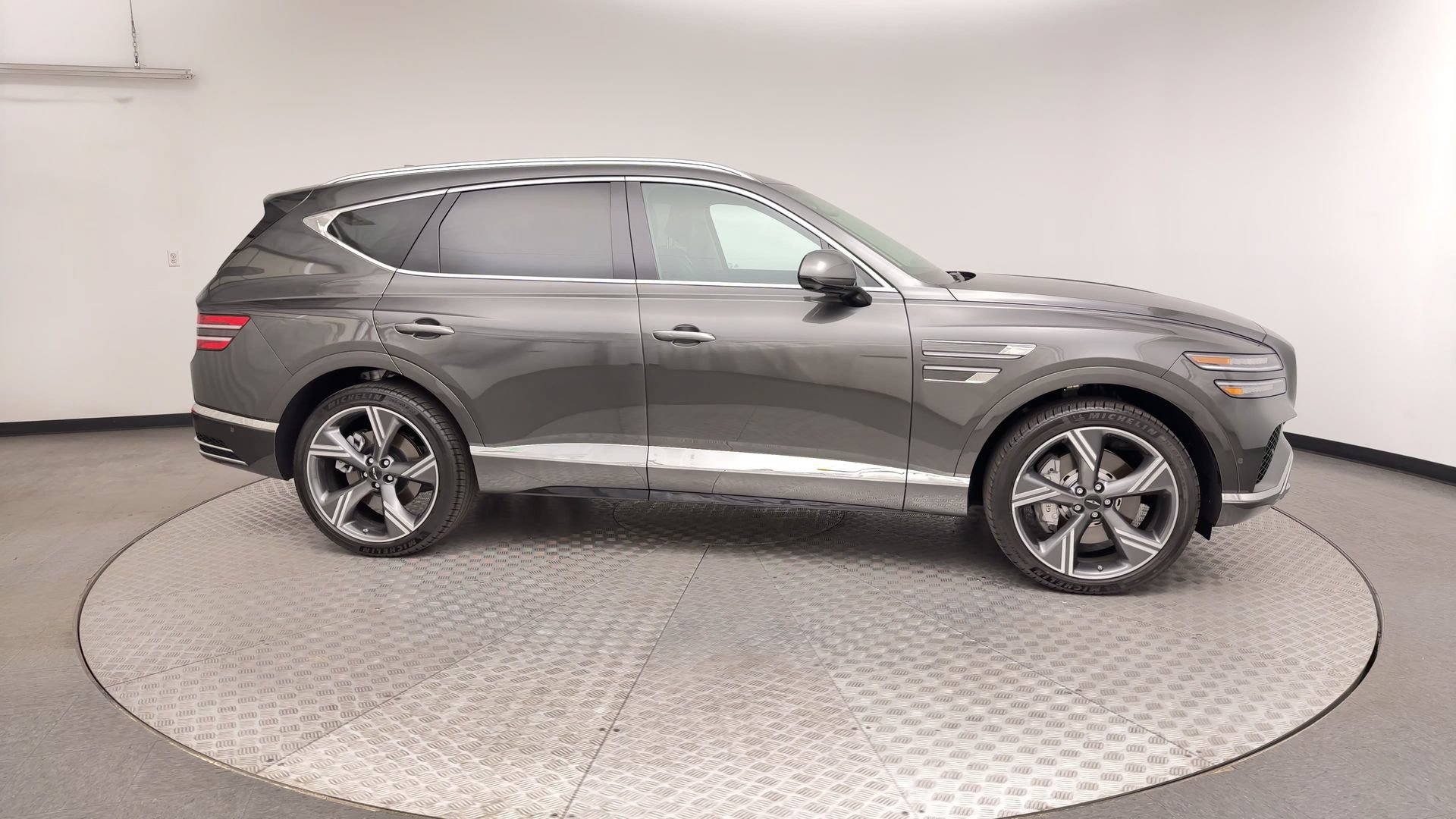 Certified 2026 Genesis GV80 2.5T Prestige AWD/4WD image 9
