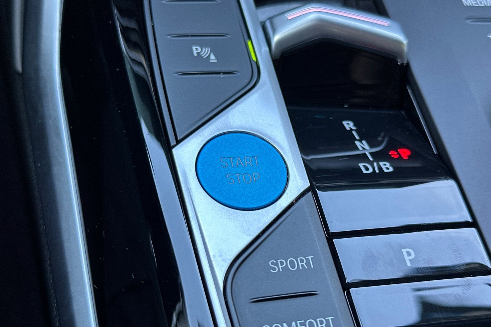 Certified 2023 BMW i4 eDrive40 RWD image 27
