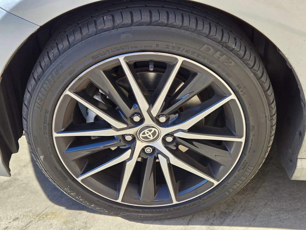Used 2024 Toyota Camry SE FWD image 11