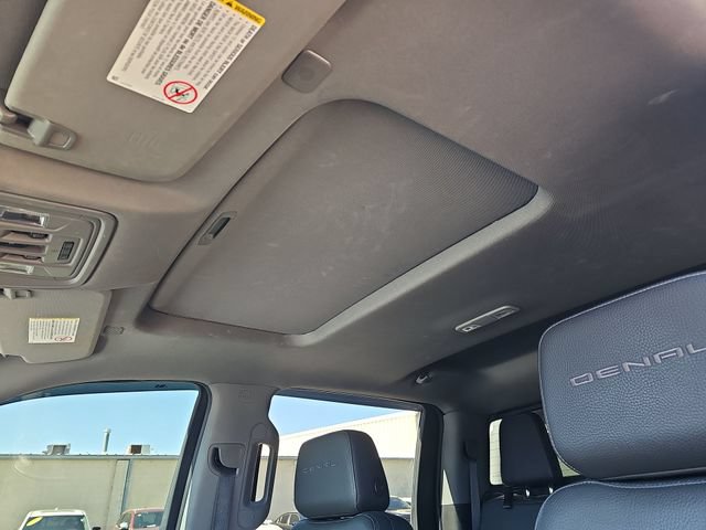 Used 2021 GMC Sierra 3500 Denali w/ Denali Ultimate Package AWD/4WD image 15