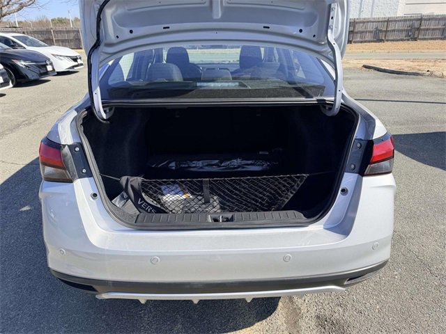 New 2025 Nissan Versa SR w/ Trunk Package image 12