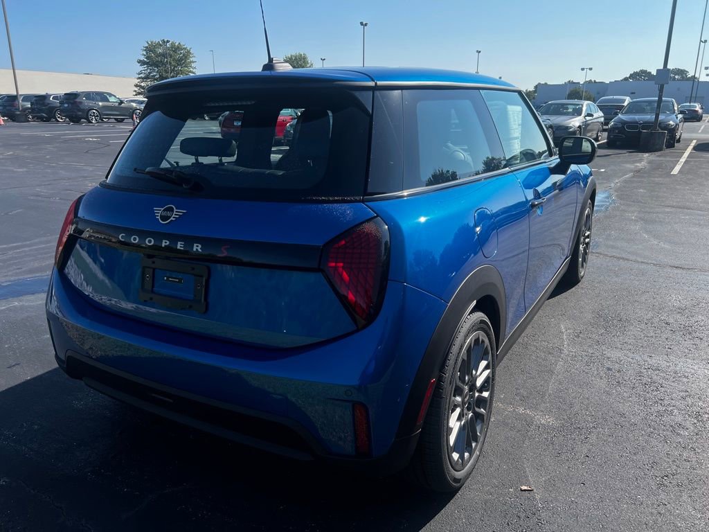 Certified 2025 MINI Cooper S image 5
