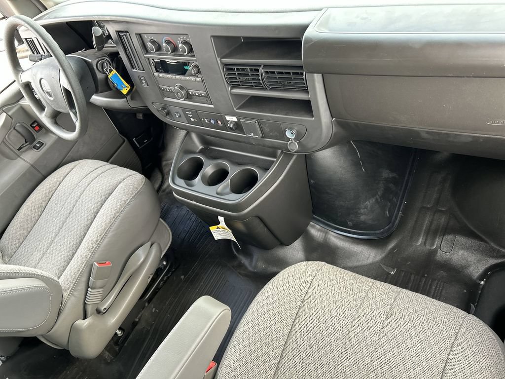 New 2025 GMC Savana 3500 w/ Power Convenience Package RWD image 27