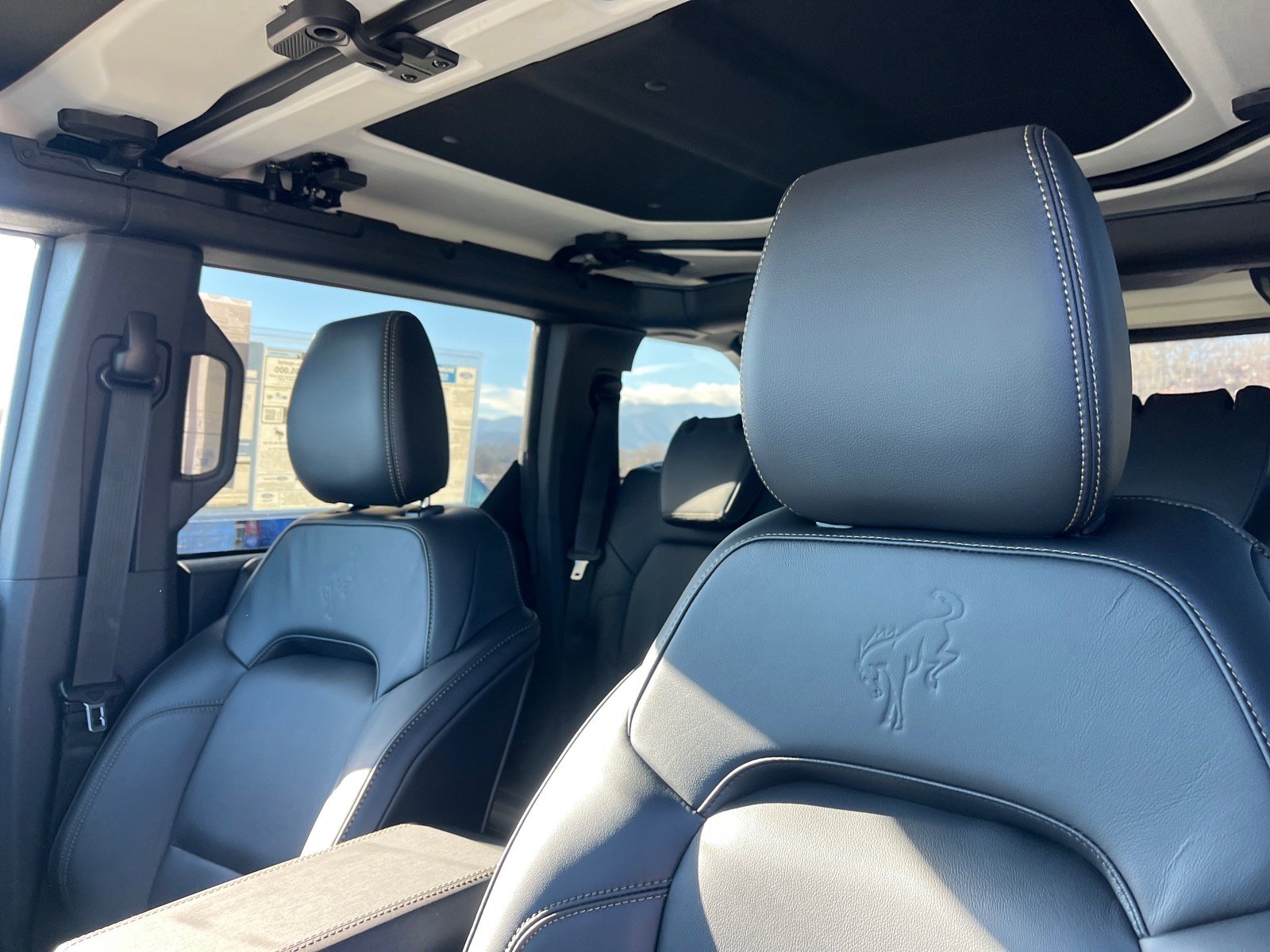 New 2025 Ford Bronco Badlands image 17