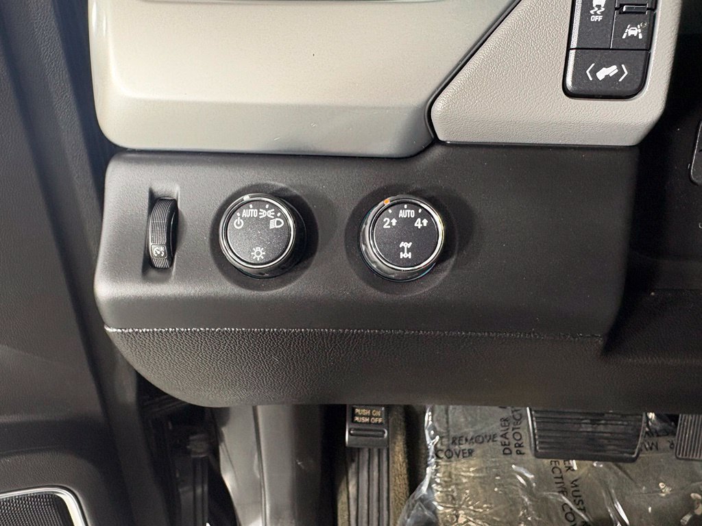 Used 2016 Chevrolet Suburban LT AWD/4WD image 33