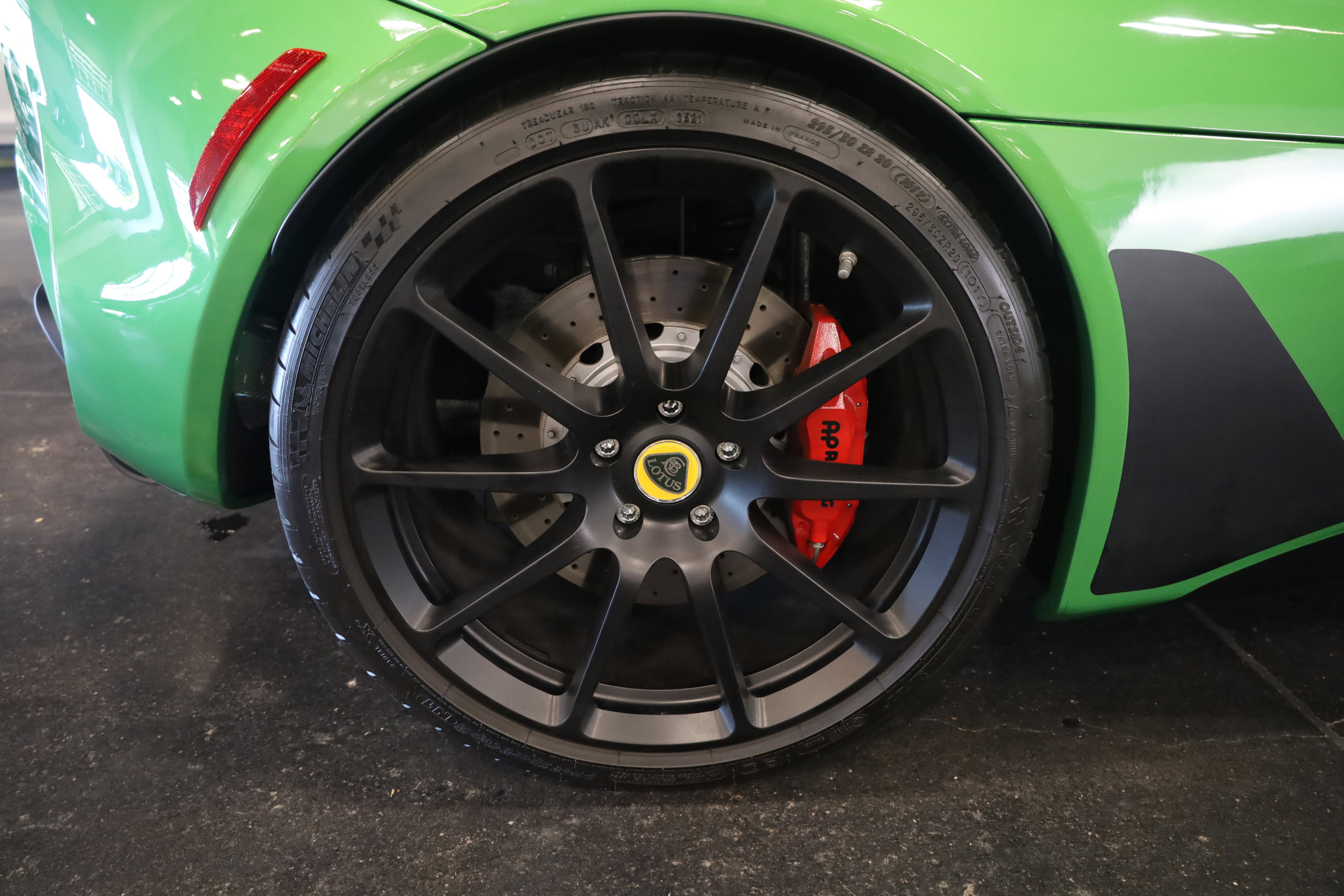 Used 2021 Lotus Evora image 11