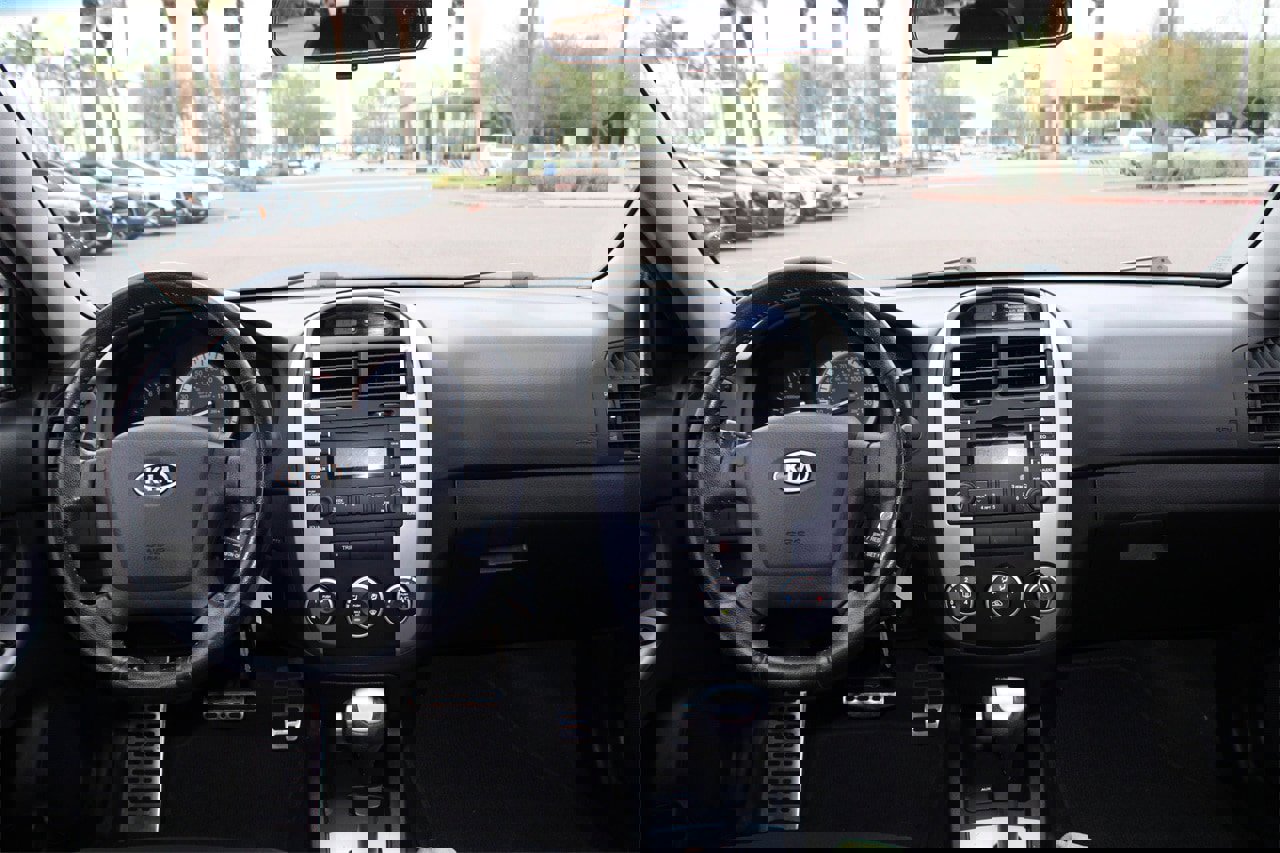 Used 2009 Kia Spectra5 SX image 12