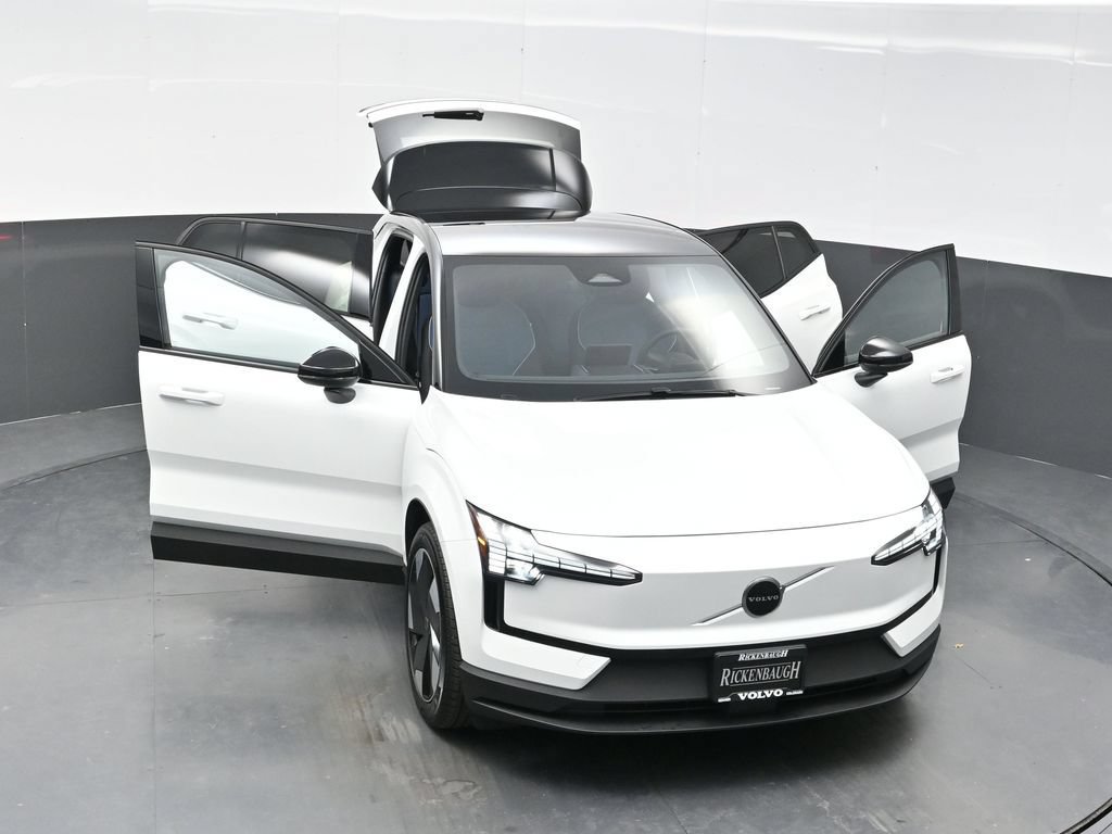New 2026 Volvo EX30 Plus w/ Protection Package Premier AWD/4WD image 36