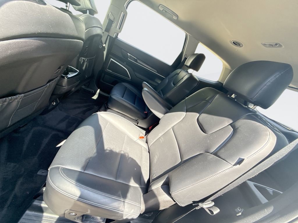 Used 2024 Kia Telluride S w/ S Sunroof Package FWD image 25