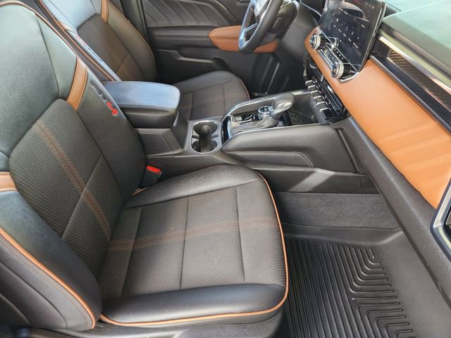Used 2024 GMC Canyon AT4 w/ Technology Package AWD/4WD image 13