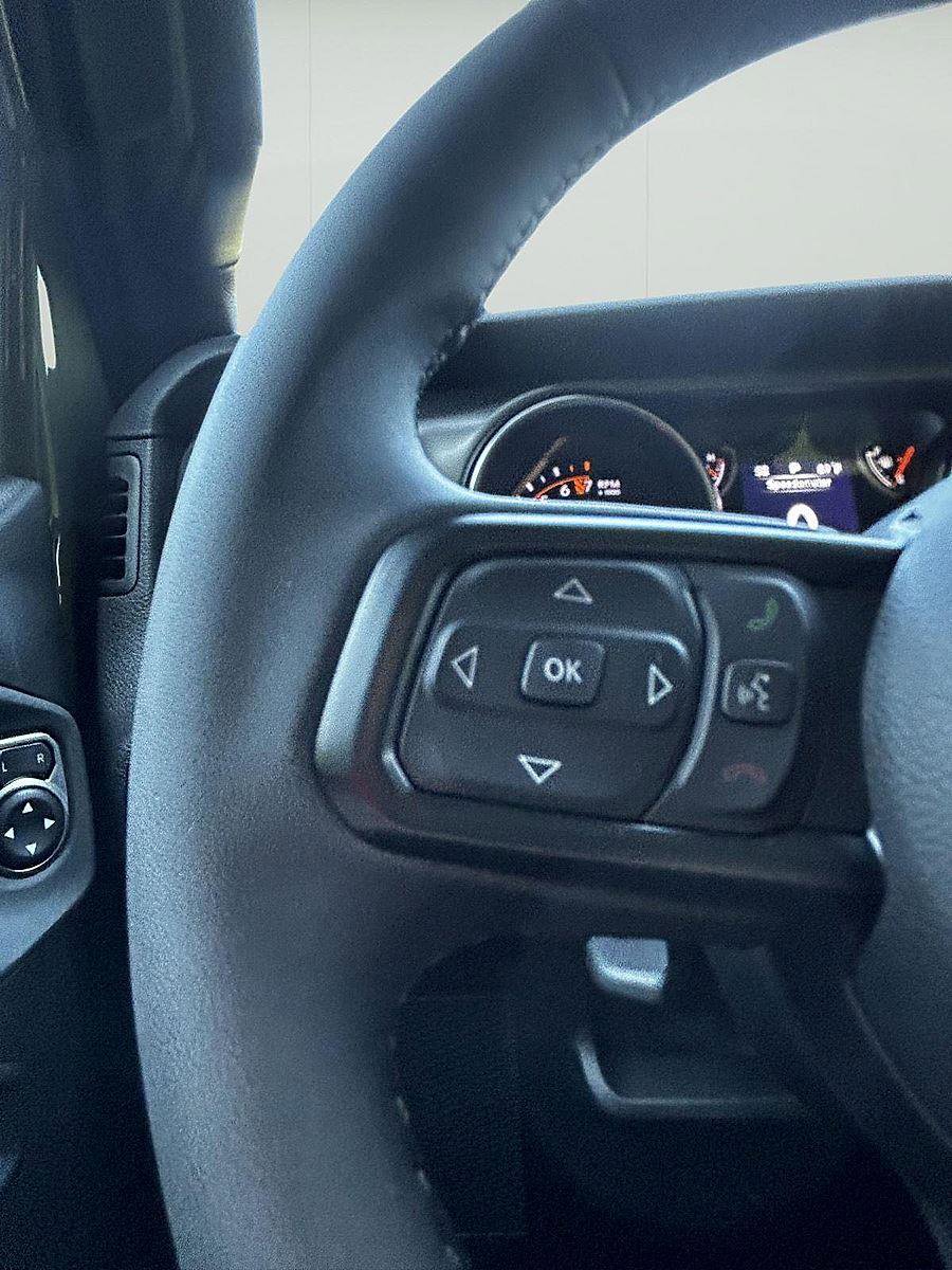 New 2023 Jeep Gladiator Sport AWD/4WD image 22