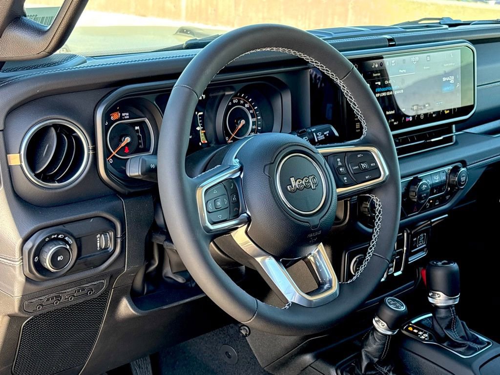 New 2025 Jeep Wrangler Unlimited Sahara w/ Safety Group AWD/4WD image 8