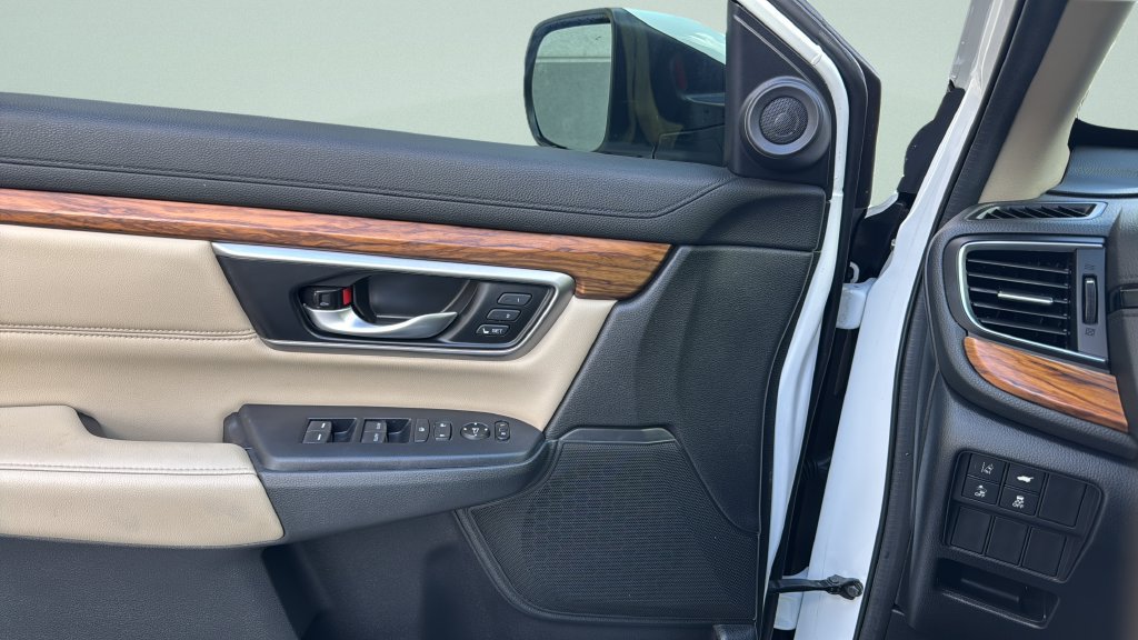 Used 2019 Honda CR-V EX-L image 16