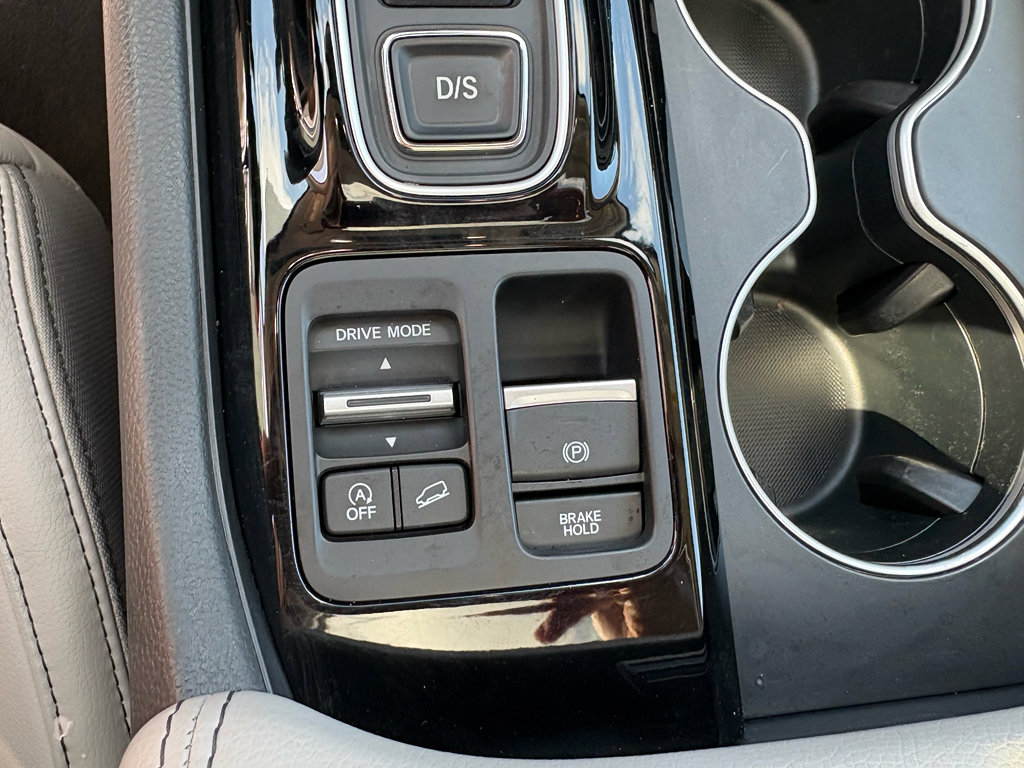 Certified 2024 Honda Pilot Touring image 25