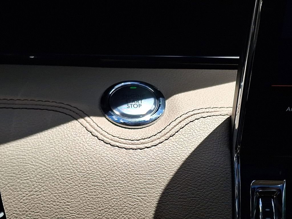 Certified 2022 Lincoln Navigator L Reserve AWD/4WD image 24
