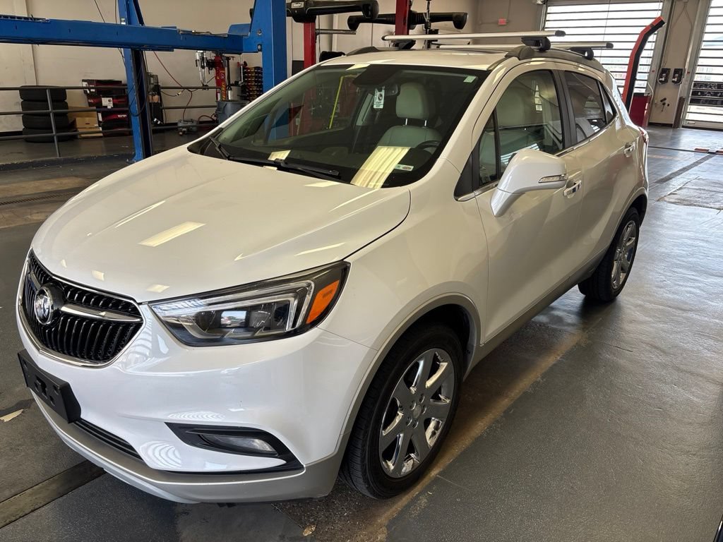Used 2018 Buick Encore Essence w/ Experience Buick Package FWD image 2