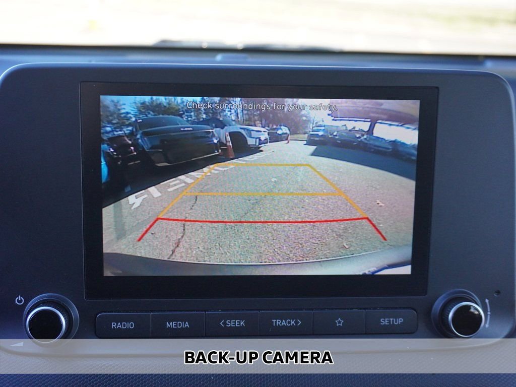 Used 2023 Hyundai Kona SE w/ Cargo Package image 5