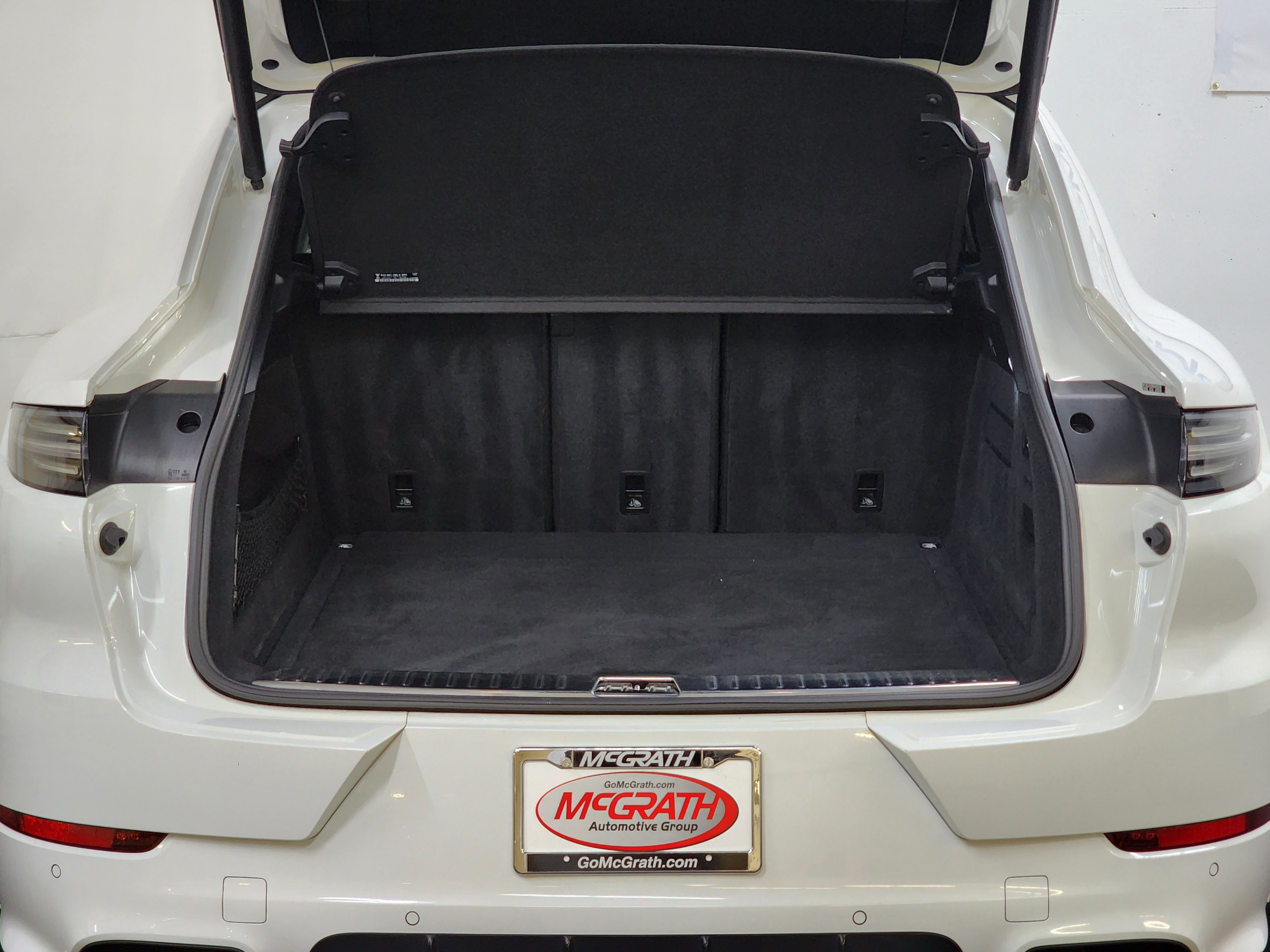 Used 2021 Porsche Cayenne GTS AWD/4WD image 8