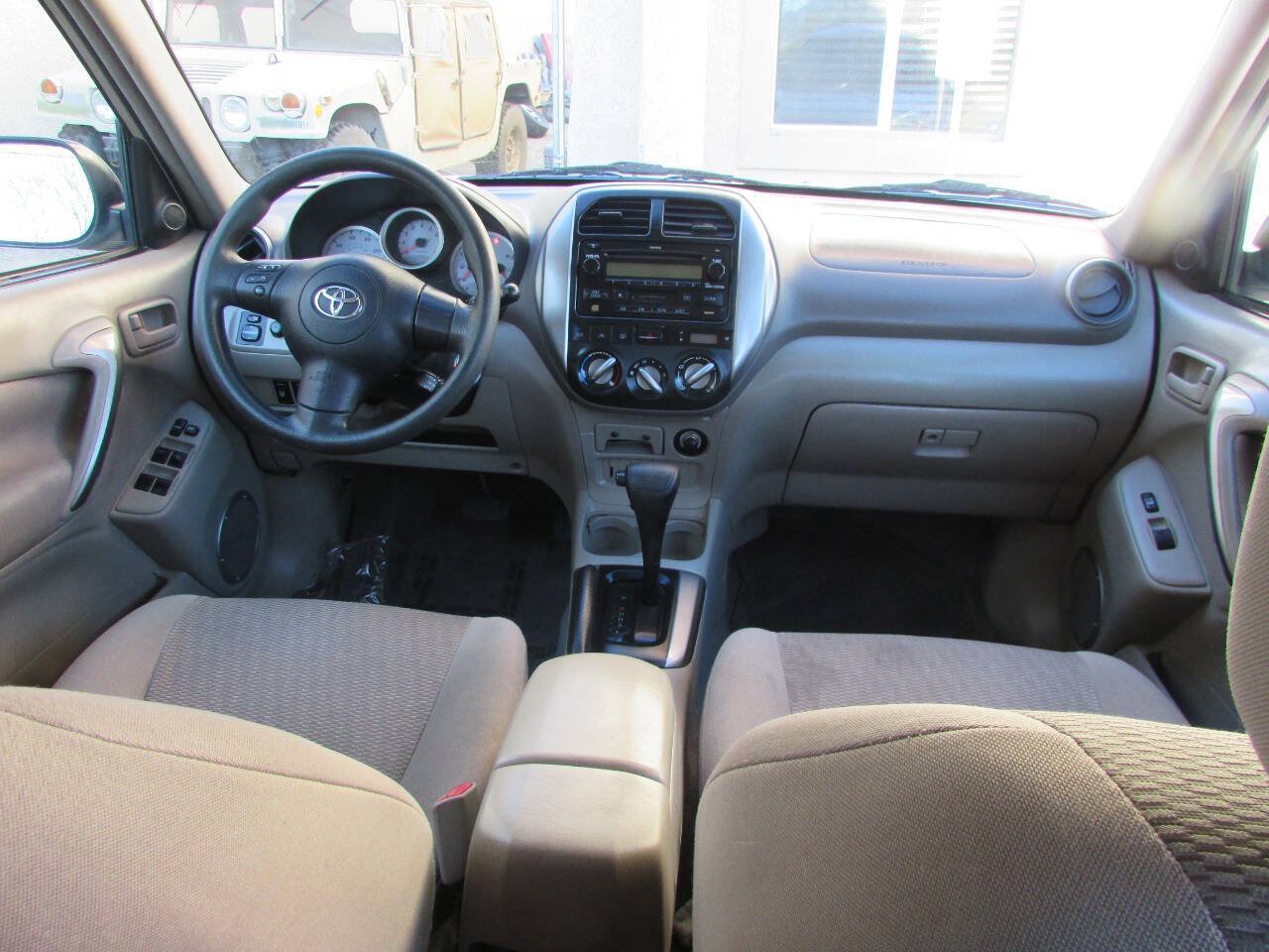 Used 2005 Toyota RAV4 2WD image 24