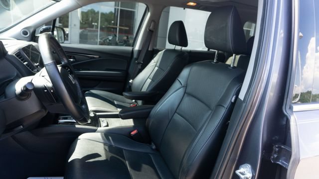 Used 2022 Honda Pilot Elite image 16