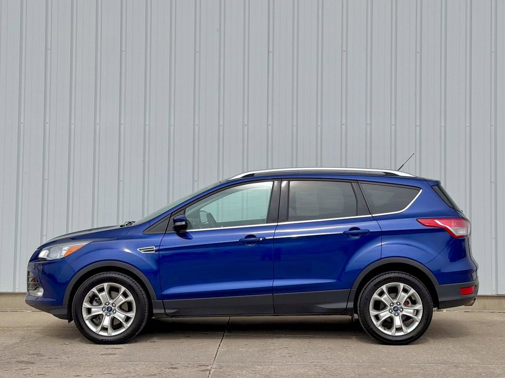 Used 2016 Ford Escape Titanium image 3