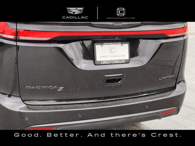 Used 2025 Chrysler Pacifica Limited FWD image 6