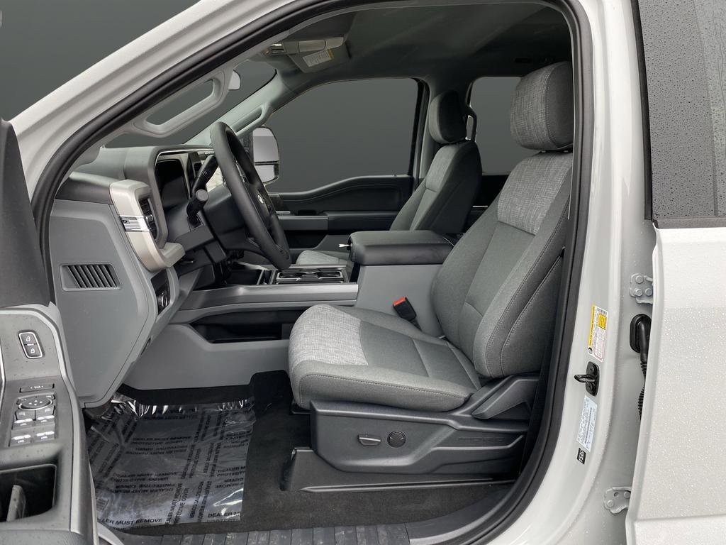 New 2026 Ford F350 XLT w/ XLT Premium Package image 4