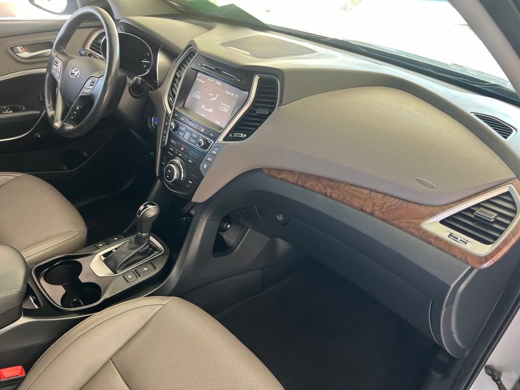 Used 2018 Hyundai Santa Fe AWD image 22