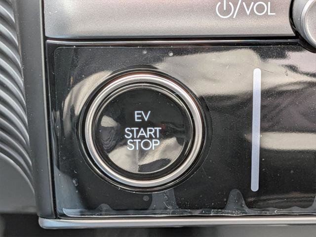 New 2025 Hyundai Ioniq 5 SE image 16