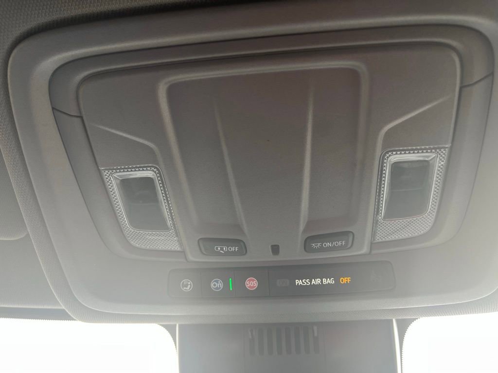 Used 2025 Chevrolet Silverado 1500 LT image 23