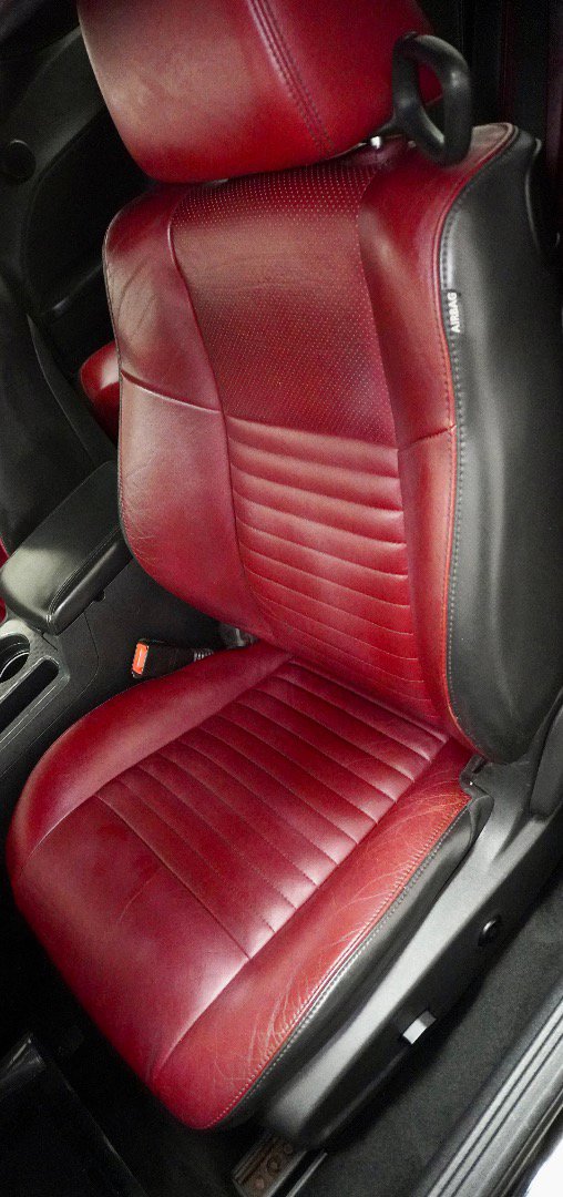 Used 2013 Dodge Challenger R/T image 4