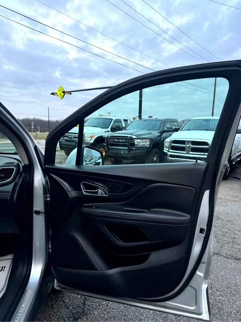 Used 2015 Buick Encore FWD image 19