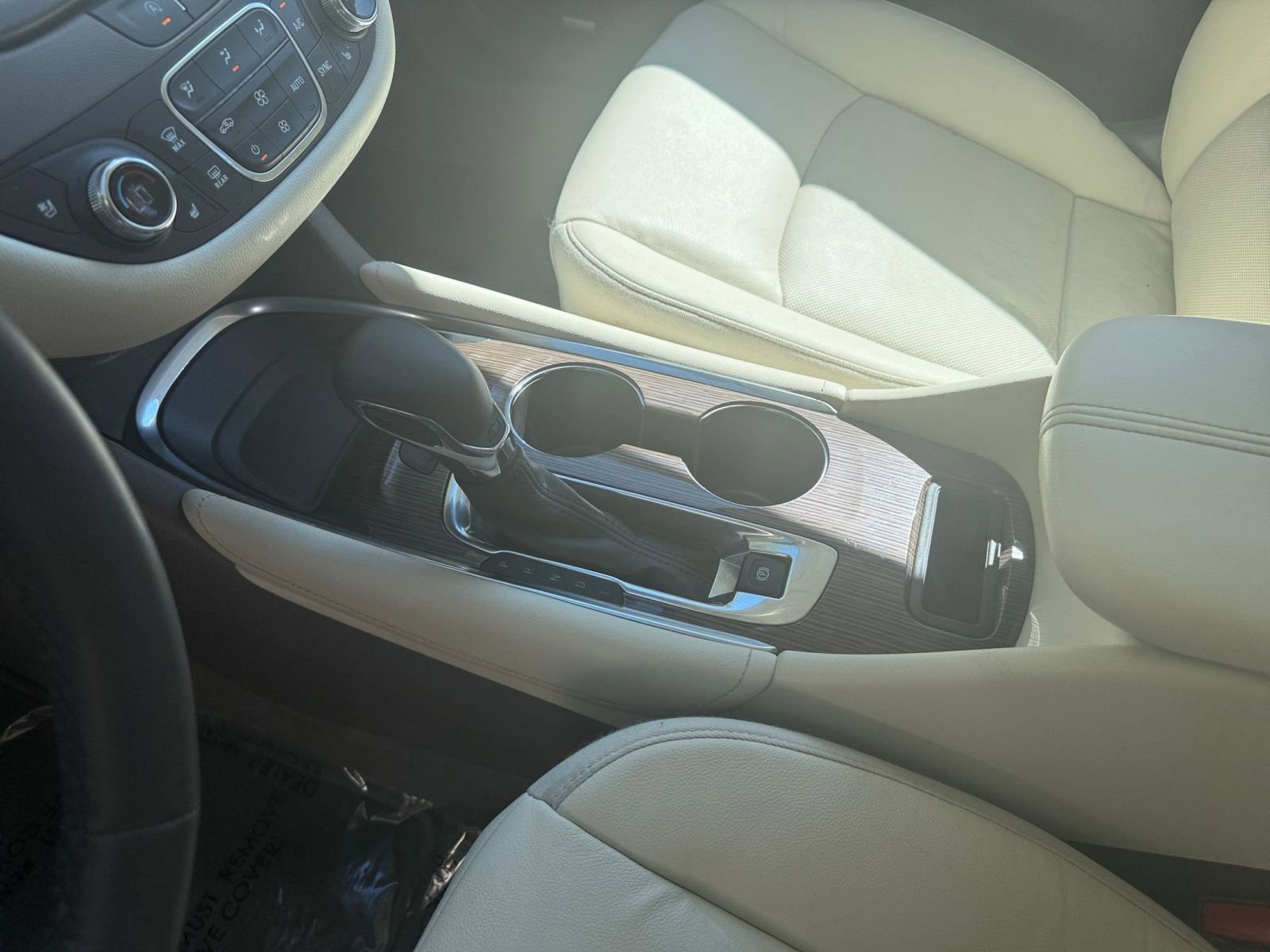 Used 2024 Chevrolet Malibu LT image 41