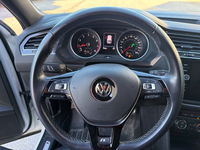 Used 2021 Volkswagen Tiguan SE R-Line AWD/4WD image 22