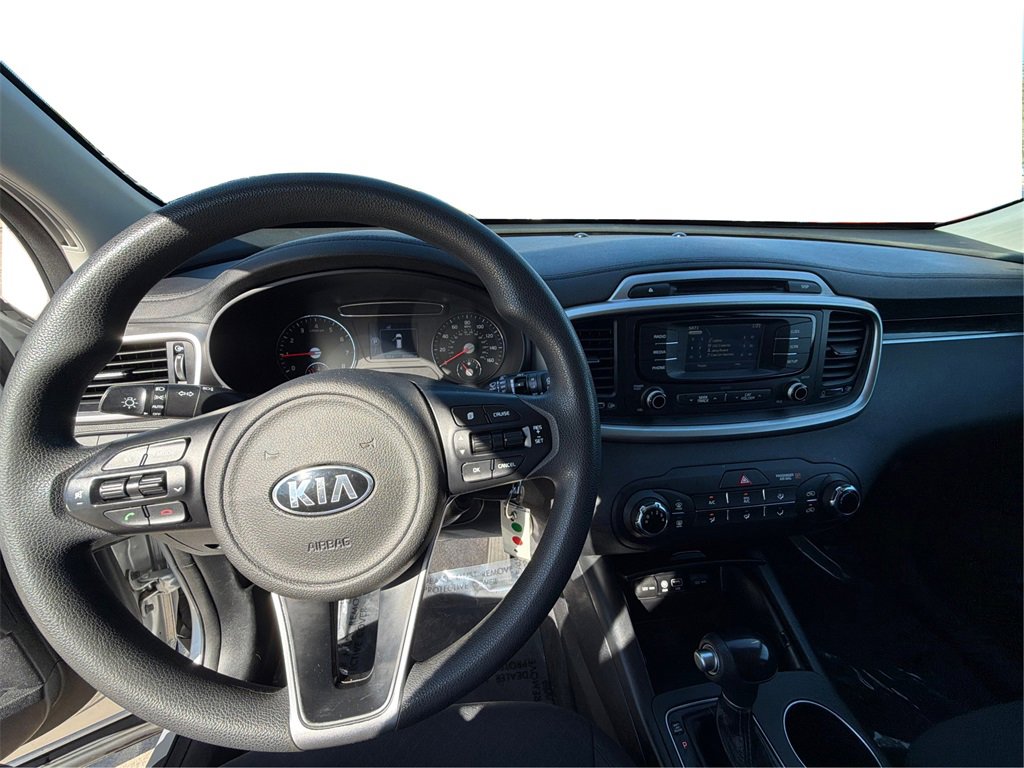Used 2017 Kia Sorento LX image 22