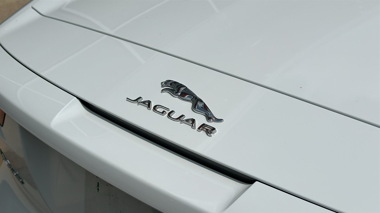Used 2015 Jaguar F-TYPE S RWD image 15