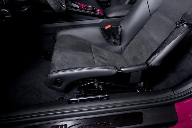 Used 2024 Porsche 911 Carrera T image 18