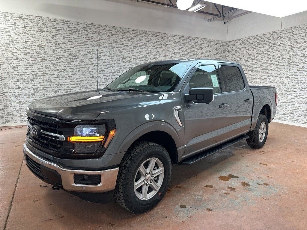 New 2026 Ford F150 XLT w/ Equipment Group 302A MID image 3