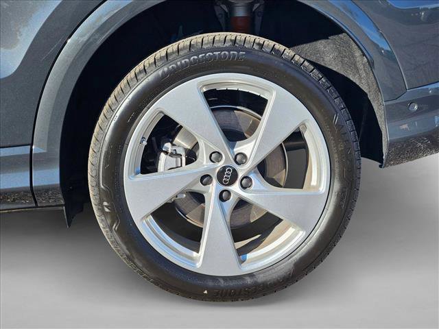 New 2025 Audi Q5 Premium Plus image 10